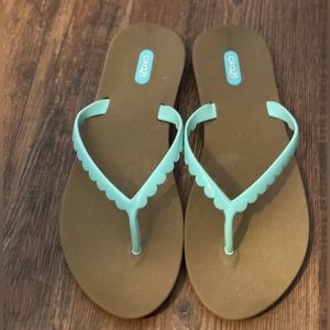 Okab flip flop turquoise size 9 new without tags